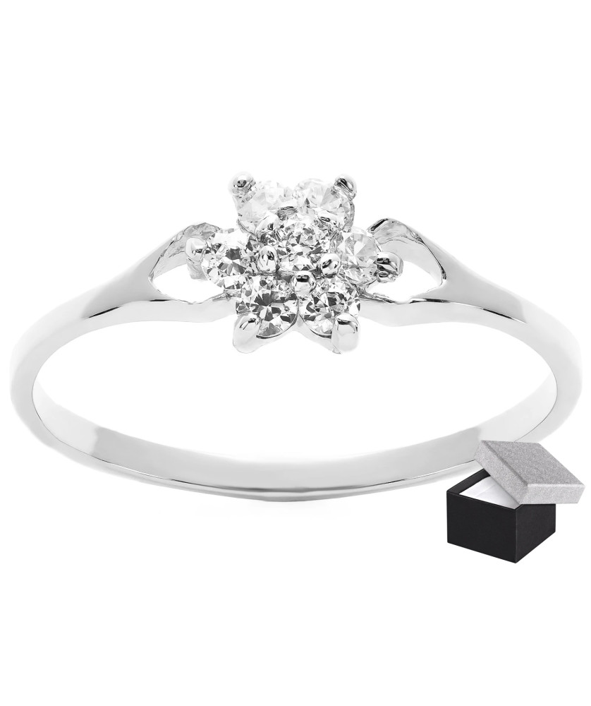 Silver flower ring