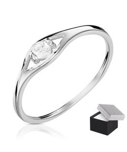 Delicate silver ring with zirconia