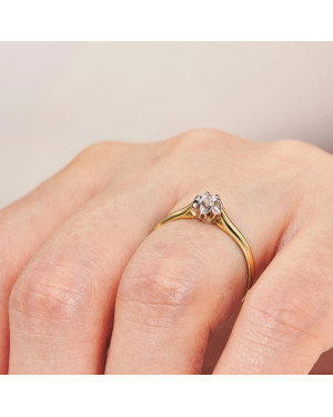 Ring with zirconia gold 8k