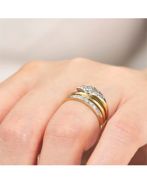 Wide gold ring with cubic zirconia