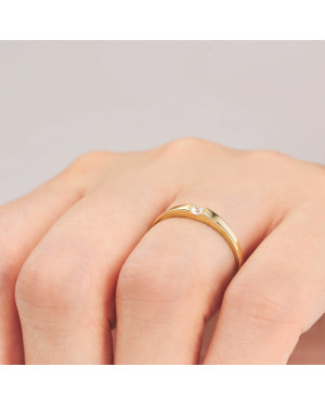 Minimalist ring with white stone 14k