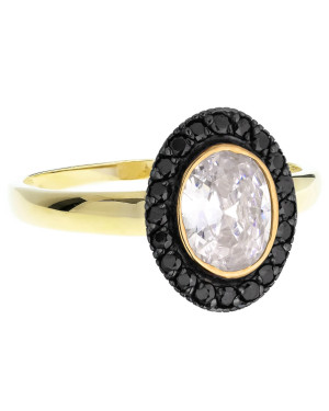 Gold ring 8k white stone with black stones