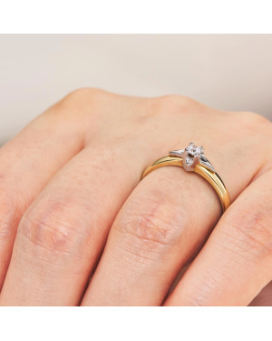 Ring with stone gold 8k
