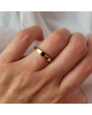 Ring with black stone 14k