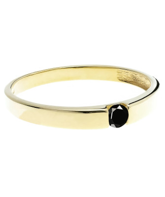 Ring with black stone 14k