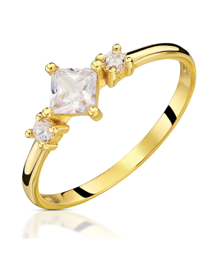 Gold ring with white stone 14k