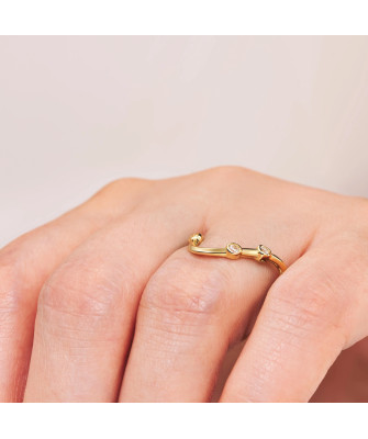 8k gold ring unusual shape