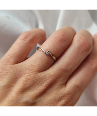 Delicate 14k gold ring with zirconia