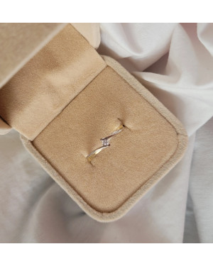 Delicate 14k gold ring with zirconia