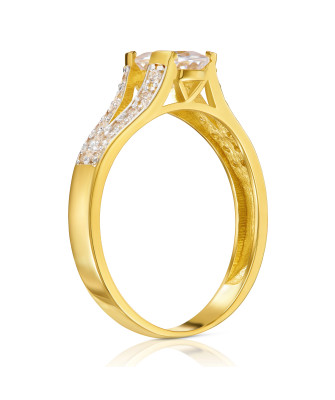 Large ring stone cubic zirconia 8k
