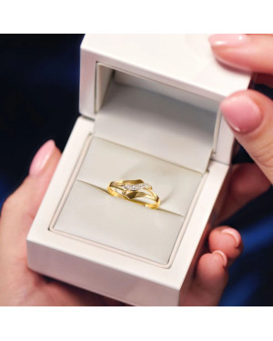 14k gold ring with zirconia leaf