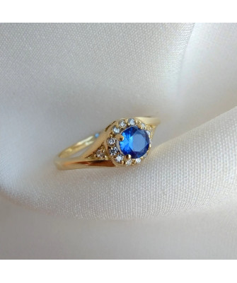 Ring with blue stone gold 8k