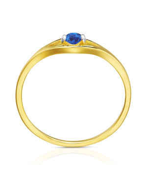 Blue stone in 8k gold ring