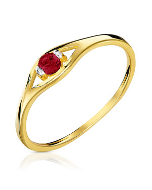 Red stone in 8k gold ring