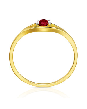 Red stone in 8k gold ring