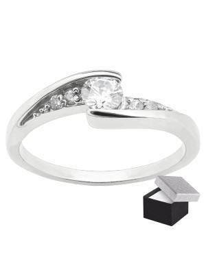 Silver ring with zirconia