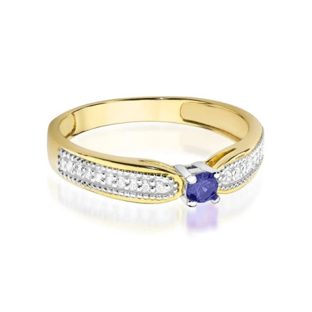 Gold ring with tanzanite diamonds