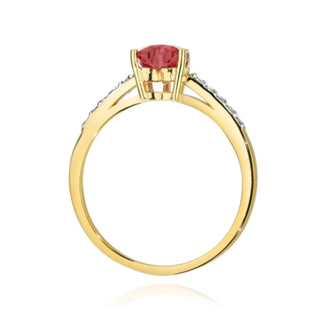 Engagement ring with ruby ​​585