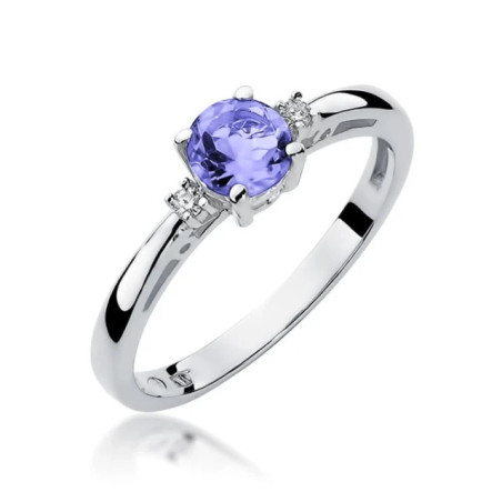 Tanzanite ring in 585 white gold