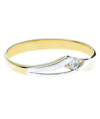 Delicate 14k ring with a white stone