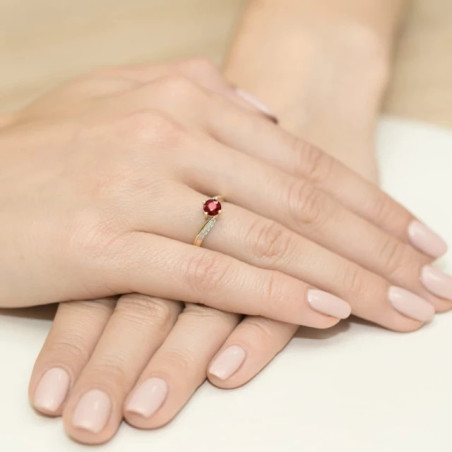 Ruby ring, diamonds, 585 gold