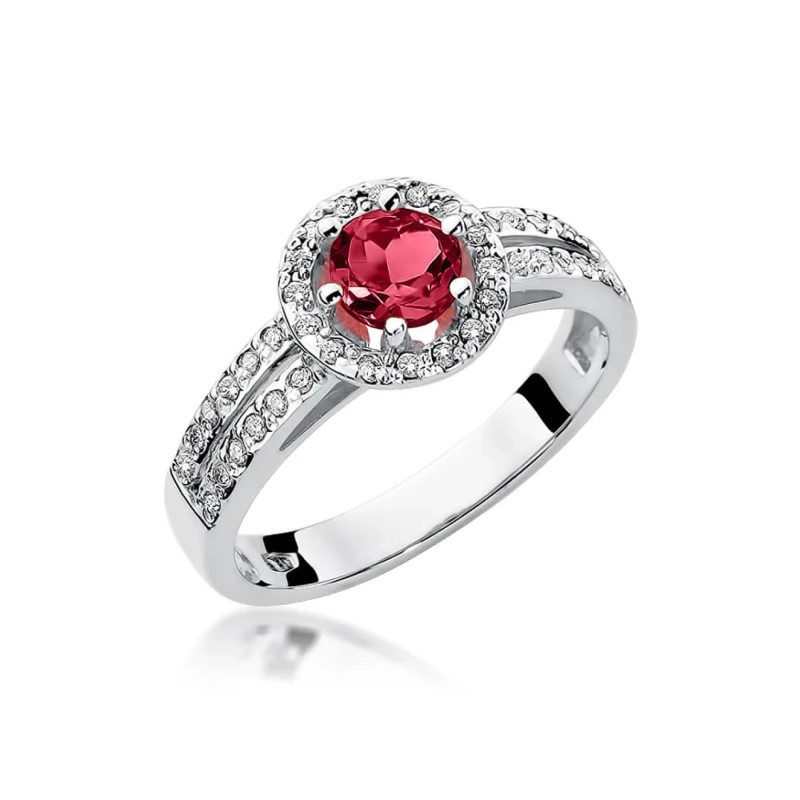 Ruby ring with diamonds and white gold Ruby ring with diamonds and white gold