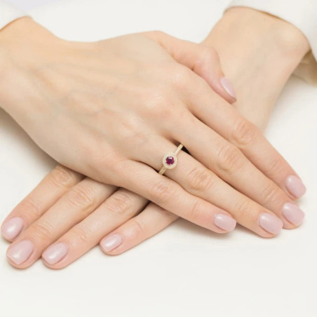 Ruby and diamonds ring in 585 gold