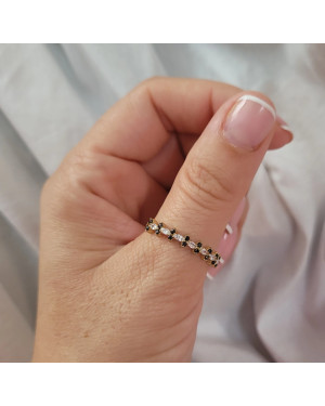 Gold ring 8k black and white zircons