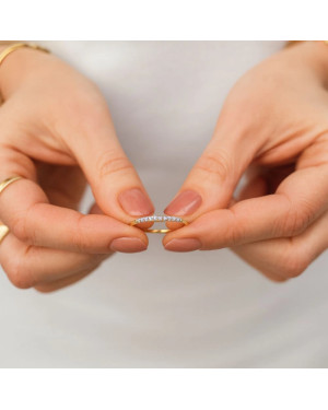 Delicate gold ring with cubic zirconia