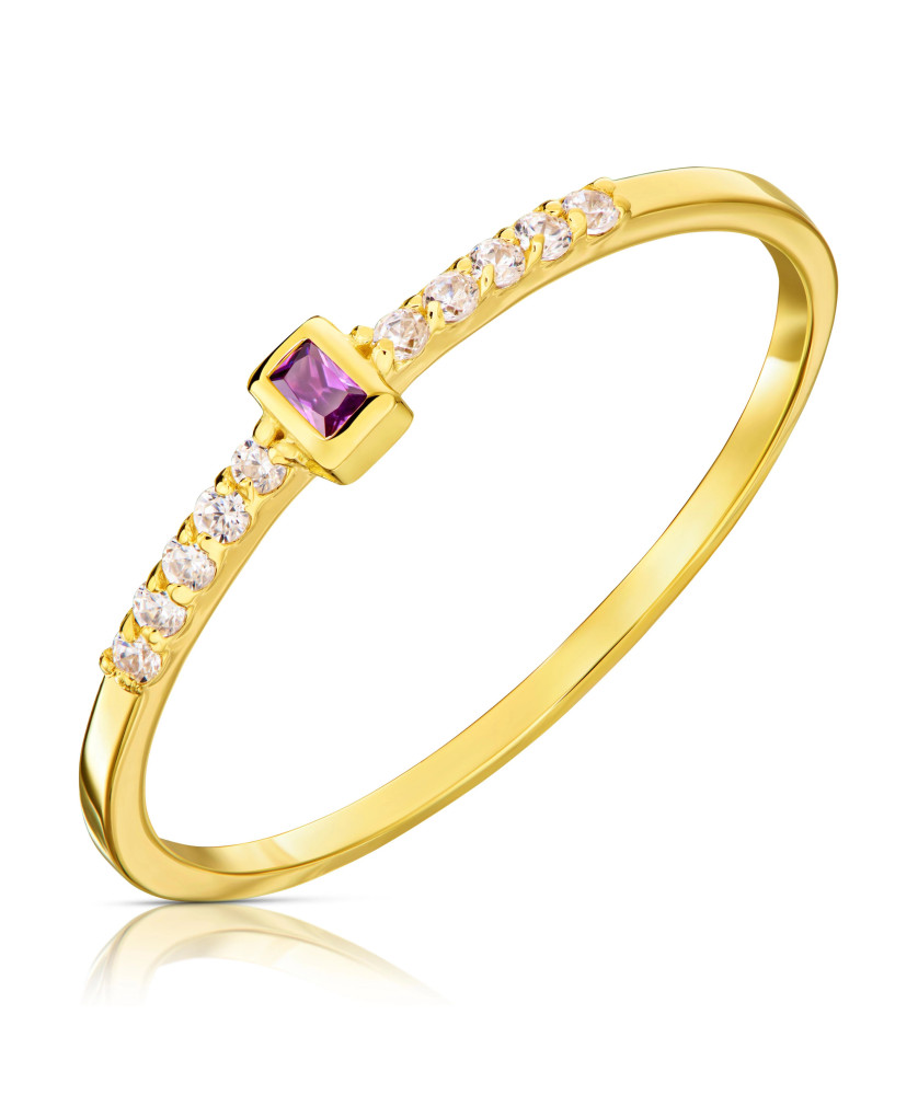 Ring with purple stone gold 8k