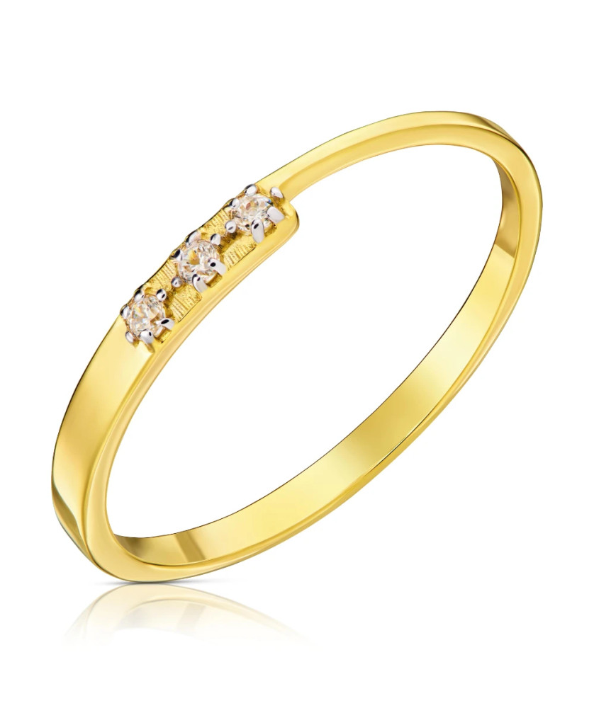 Ring band 8k delicate stones