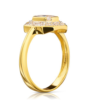 Ring with a large cubic zirconia stone 14k
