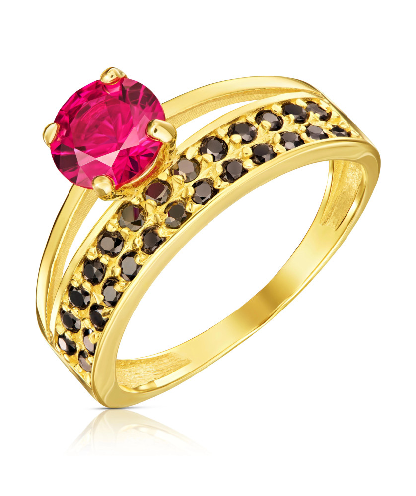 Gold ring BLACK RUBY STONES