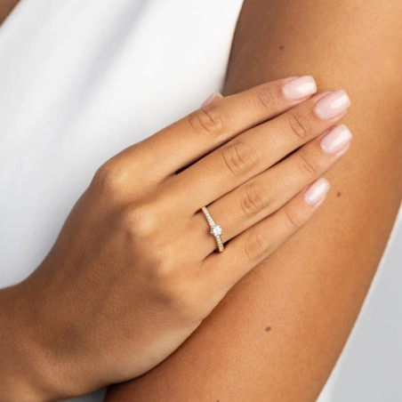 Gold ring with a diamond 0.30ct, certificate