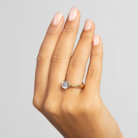 Gold ring with a diamond 0.30ct, certificate