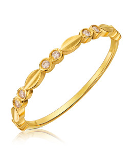 Gold ring white stones 8k hallmark