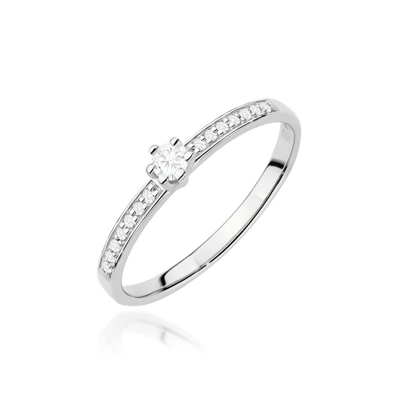 Gold ring with a diamond 0.30ct, certificate Gold ring with a diamond 0.30ct, certificate