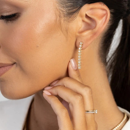 585 gold flower earrings with a 0.20ct diamond GoldJewellery