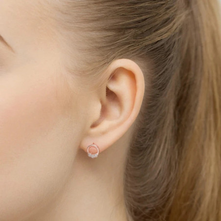 585 gold flower earrings with a 0.20ct diamond GoldJewellery