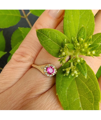 14k ring with red stone
