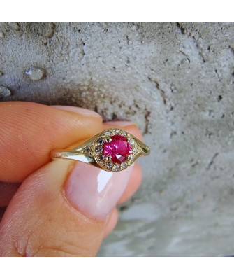 14k ring with red stone