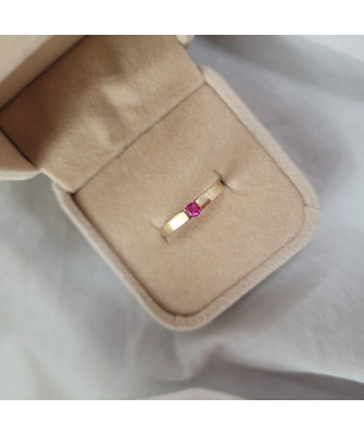 Ring band 14k ruby stone