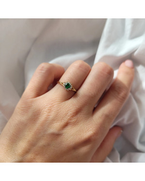 Engagement ring green flower 8k