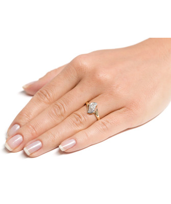 Ring with cubic zirconia delicate wave 14k