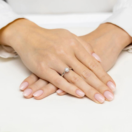 585 gold ring with a 0.50ct diamond with a certificate GoldJewellery