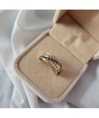 Wide white-sapphire gold ring