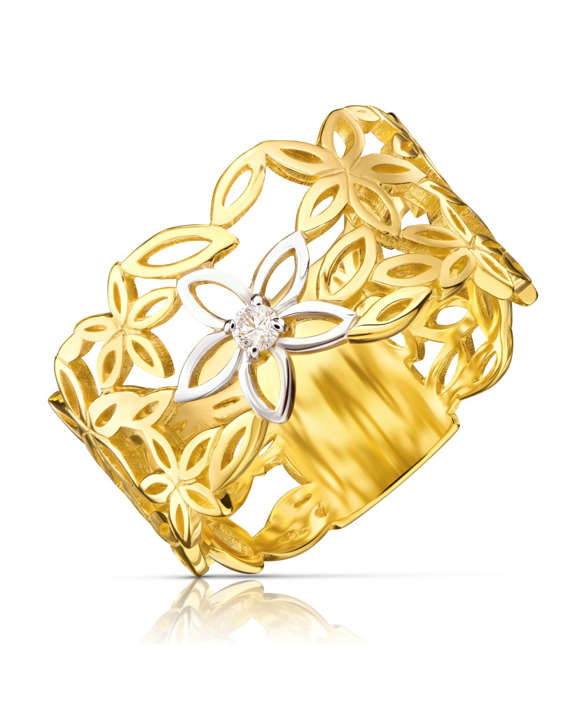 Gold filigree ring zirconia