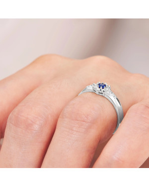 Silver ring blue flower