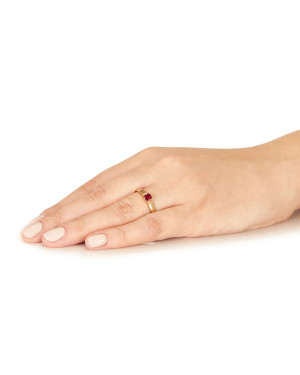 Ring with red zirconia 14k