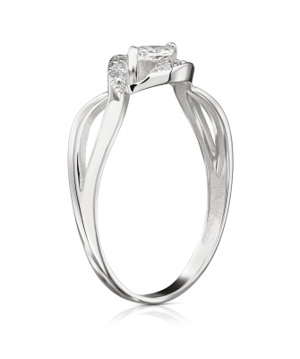 Silver ring with cubic zirconia